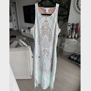 Bar III Sleeveless White & Tan Lined Lace Midi Dress. Size S.